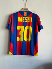 BARCELONA 2005-06 HOME KIT MESSI