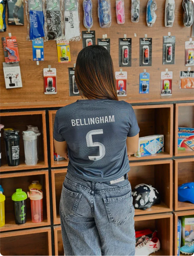 CROP TOP REAL MADRID 25-26 AWAY KIT BELINGHAM