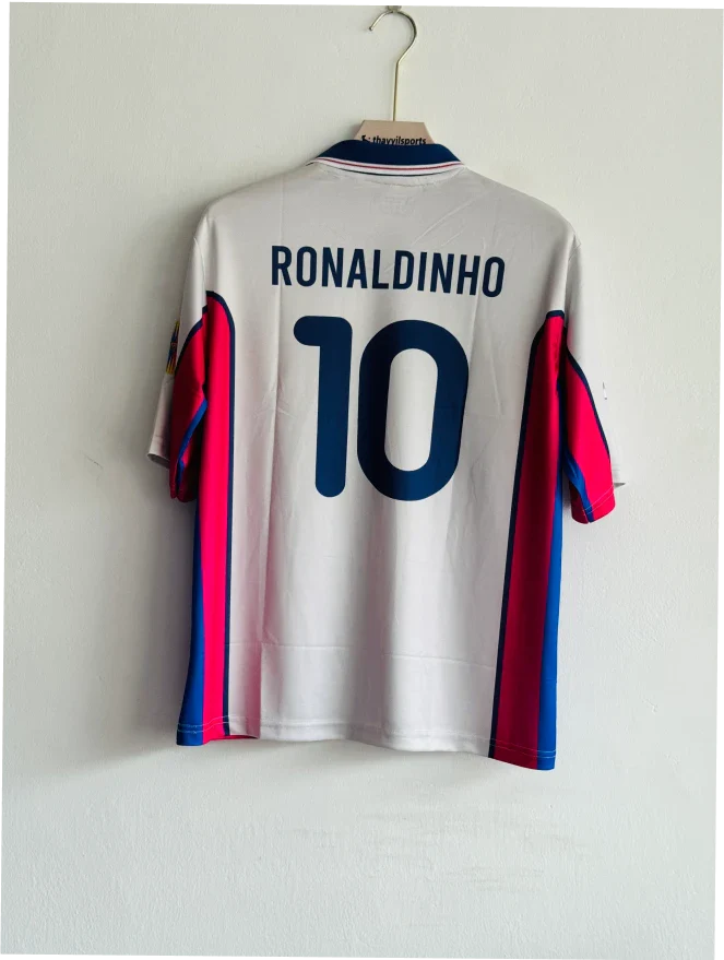 BARCELONA 1998-99 AWAY KIT RONALDINHO FIVESLEEVE POLO