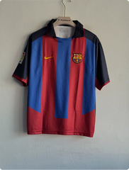 BARCELONA 2003-04 HOME KIT RONALDINHO FIVELEEVE POLO