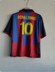 BARCELONA 2003-04 HOME KIT RONALDINHO FIVELEEVE POLO