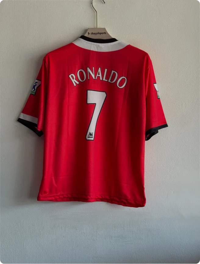 MANCHESTER UNITED 2004-05 HOME KIT RONALDO FIVESLEEVE