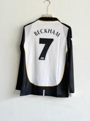 Manchester United latest 25/26 jersey