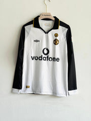 Manchester United latest 25/26 jersey